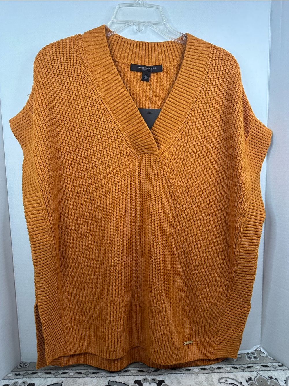 Marc New York Pumpkin Orange V-Neck Knit Sweater Vest, size Large, NWT